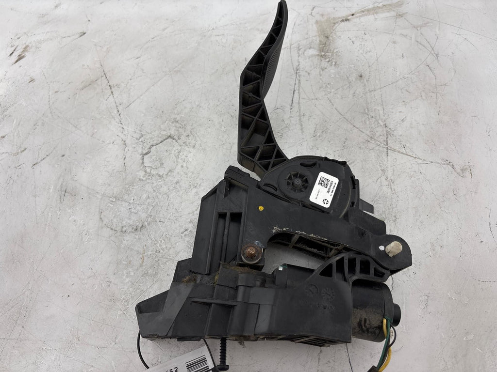 09-23 Dodge Ram 2500 3500 Pedal Acceleratorr OEM