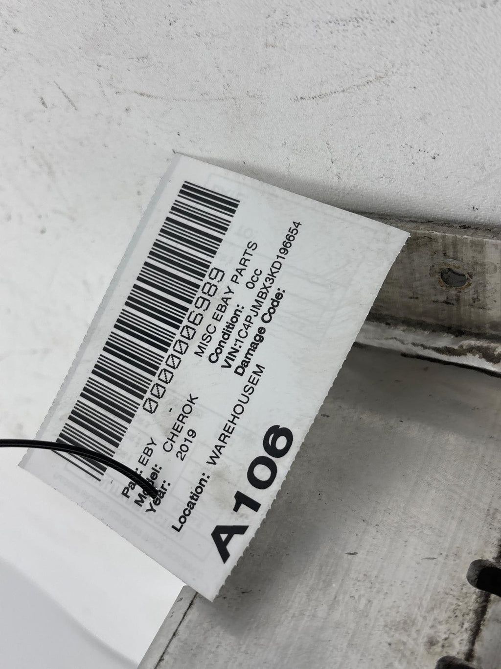 19 Jeep JEEP CHEROKEE Bumper Bracket OEM