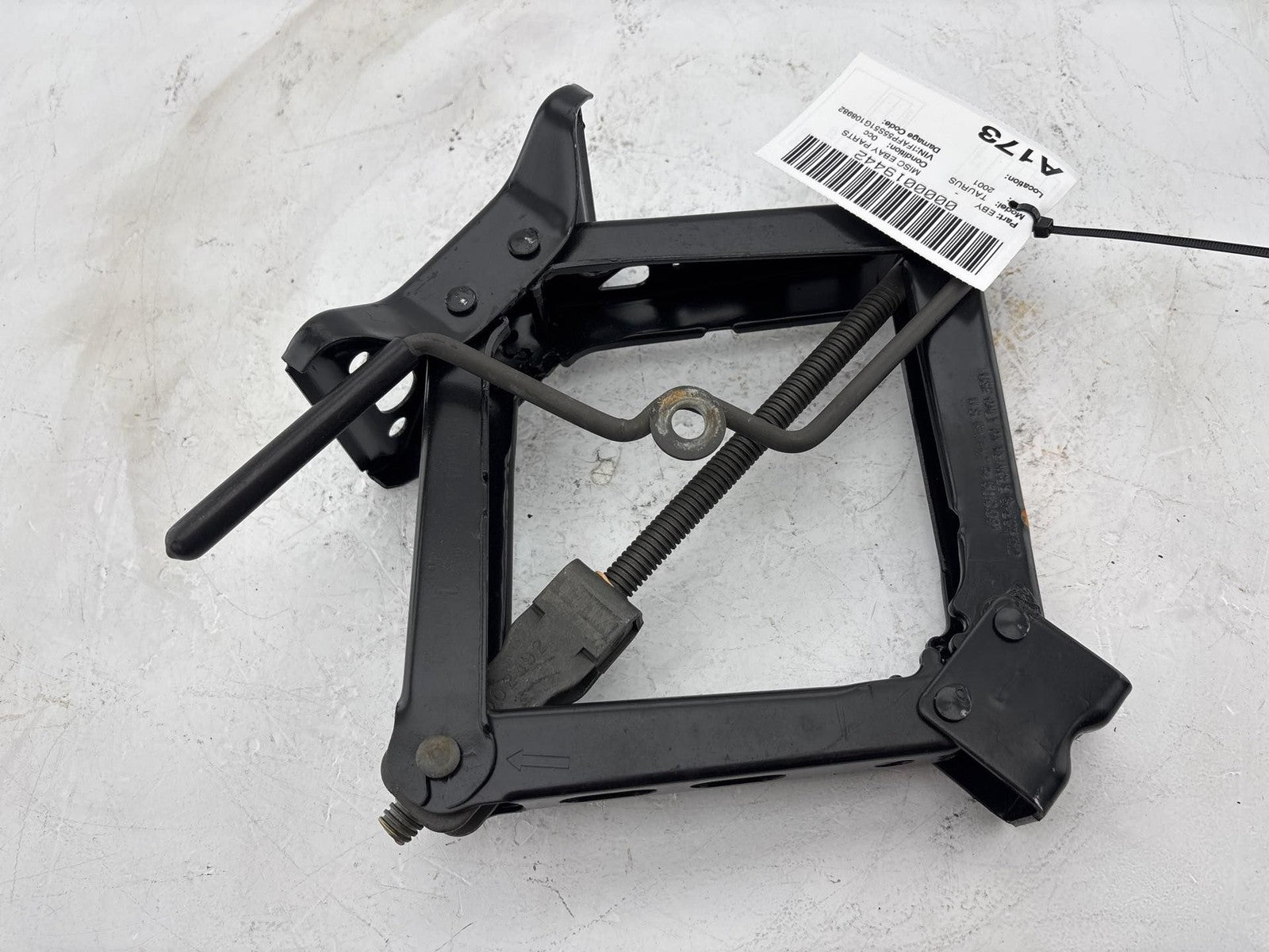 2000-2007 Ford Taurus Floor Jack OEM 1F1Z-17080-AA