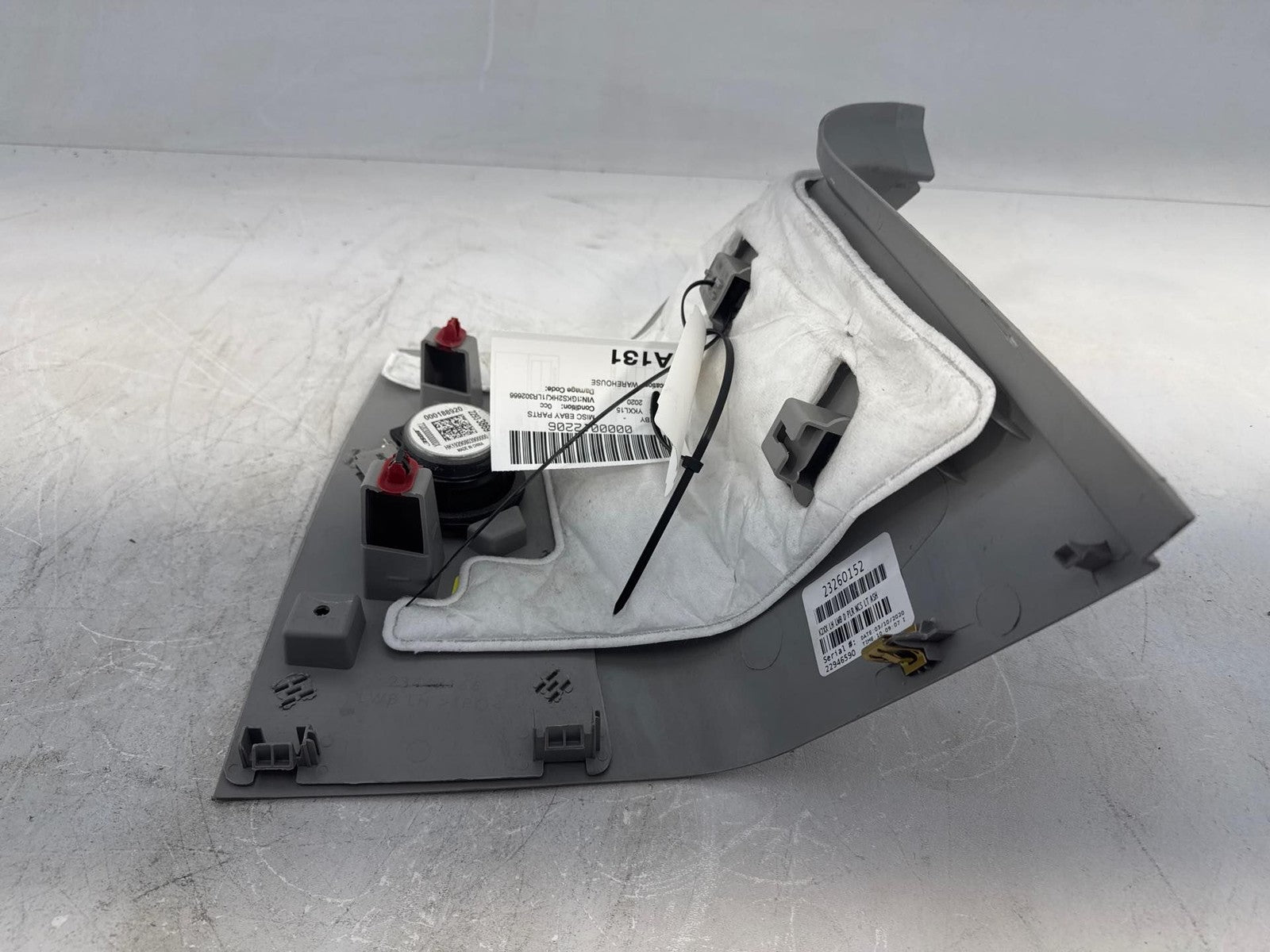 15-20 GMC Yukon XL Left Interior C-Pillar Upper Trim OEM 22946590