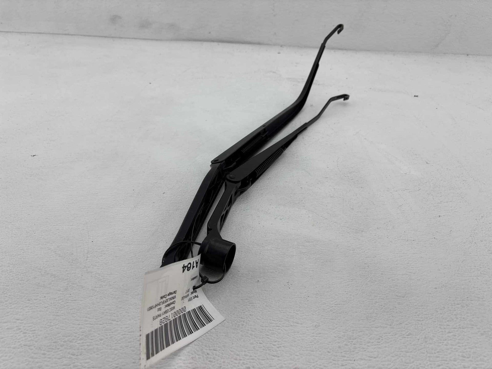 14-24 Mitsubishi Mirage G4 Front Left & Right Windshield Wiper Arm