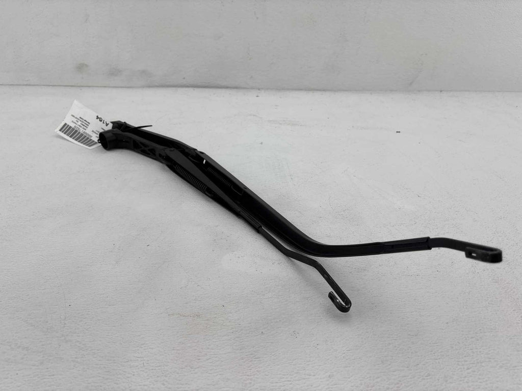 14-24 Mitsubishi Mirage G4 Front Left & Right Windshield Wiper Arm
