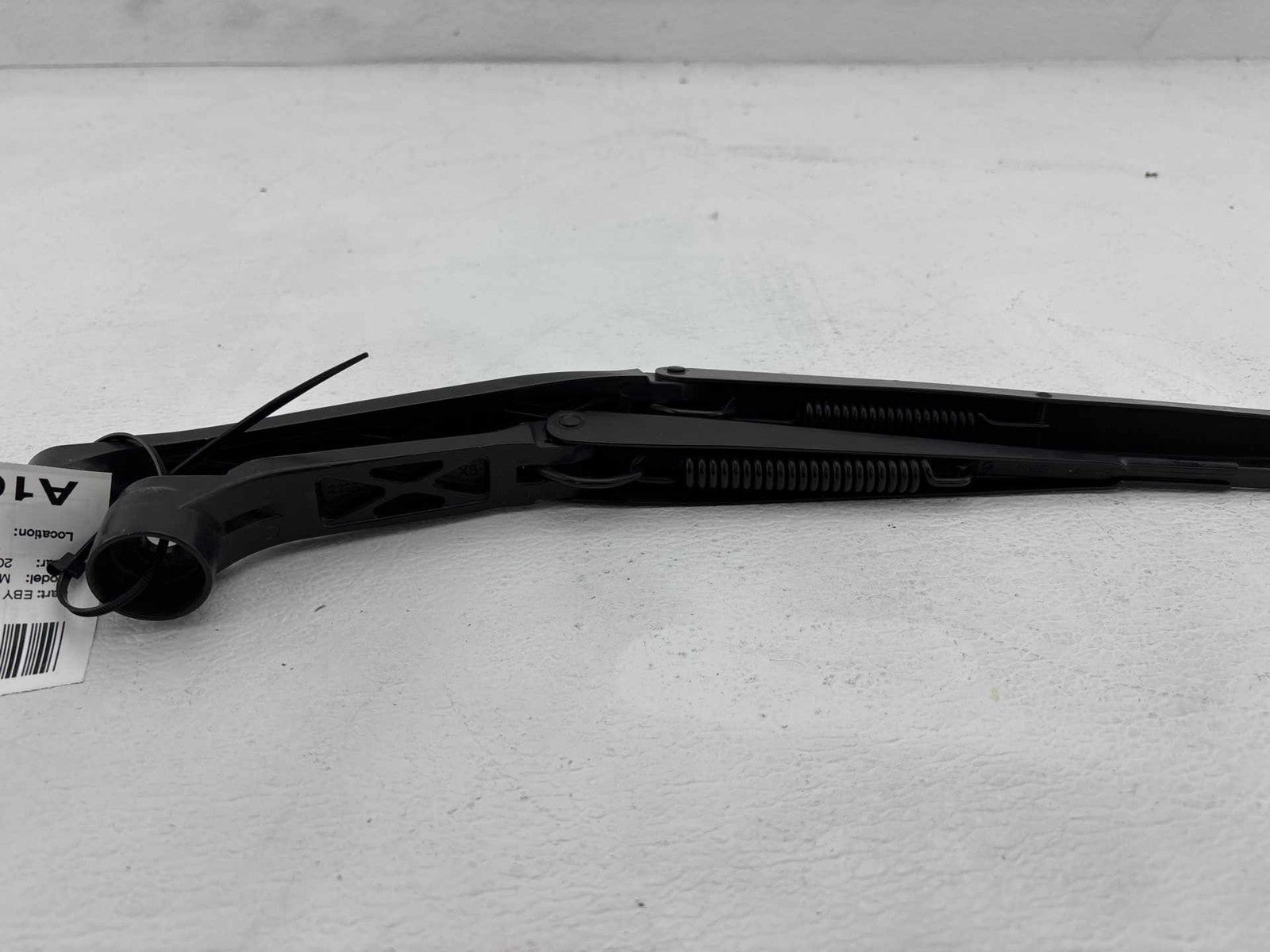 14-24 Mitsubishi Mirage G4 Front Left & Right Windshield Wiper Arm