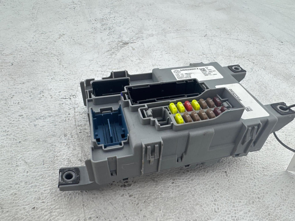 12 FIAT 500 1.4L Cabin Fuse Box OEM