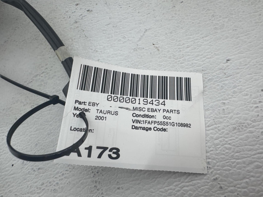 2000-2007 Ford Taurus Front Right Exterior Door View Mirror OEM