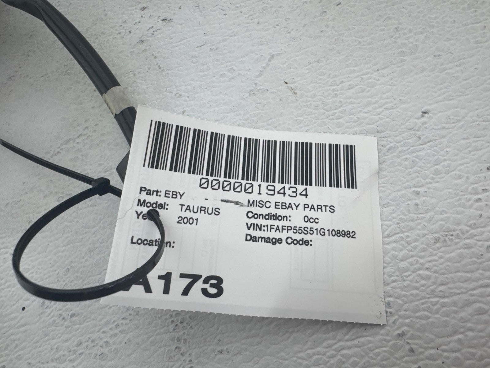 2000-2007 Ford Taurus Front Right Exterior Door View Mirror OEM