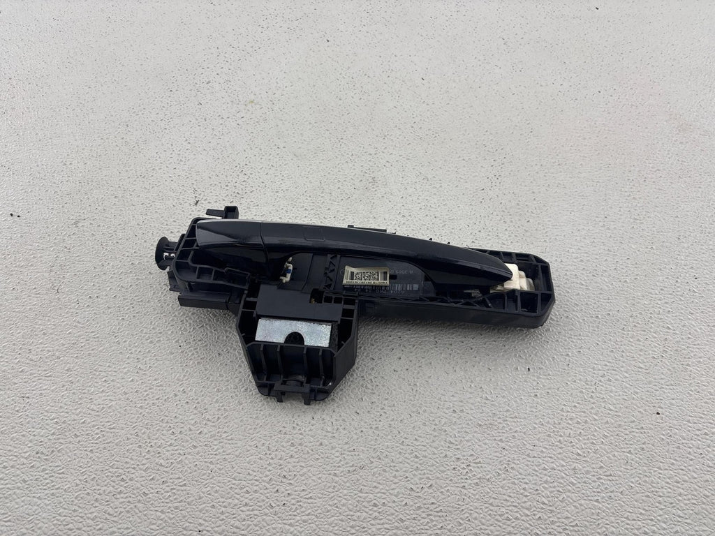 10-17 Mercedes W207 E350 E550 Front Right Side Exterior Door Handle OEM