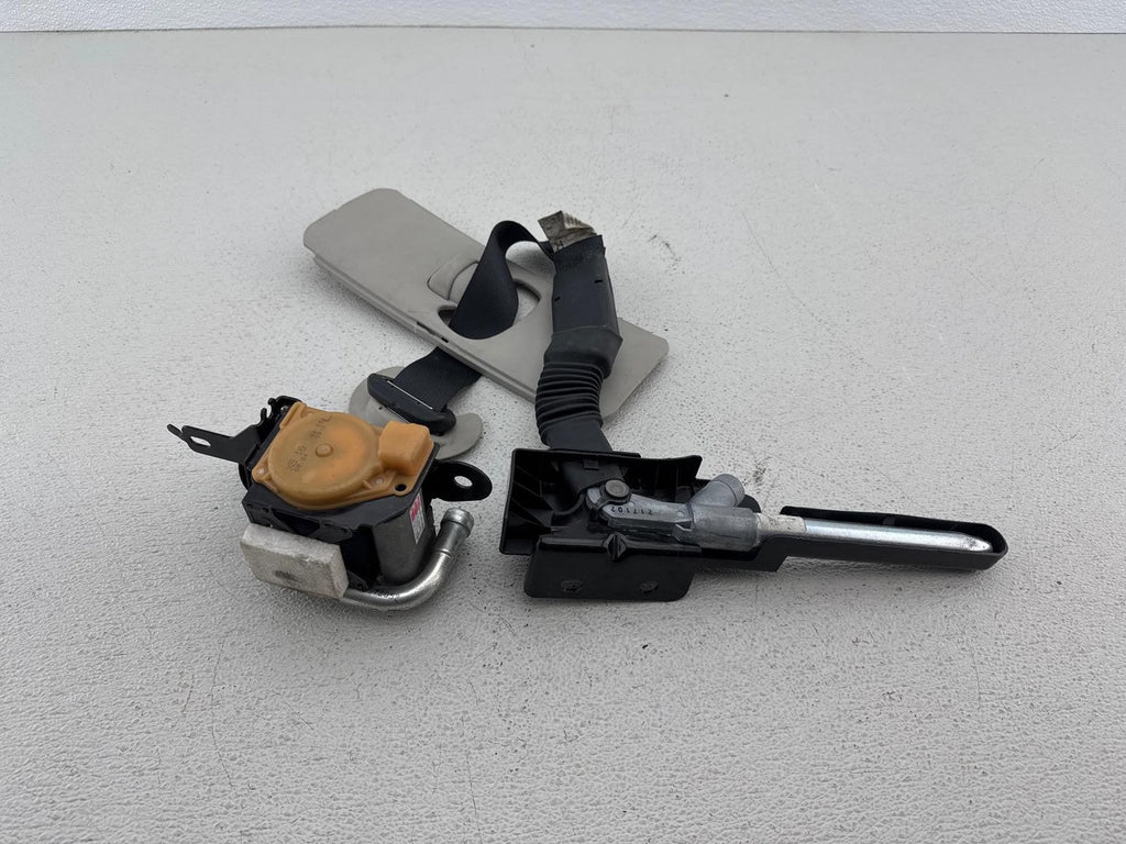 06-09 Nissan 350Z Coupe Right Front Passenger Seat Belt Retractor Black