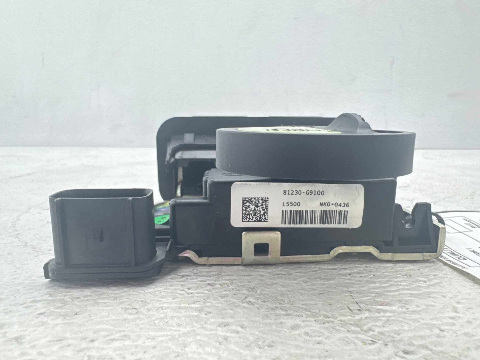 19-21 Genesis G70 Trunk Lid Latch Lock Actuator OEM 81230-G9100