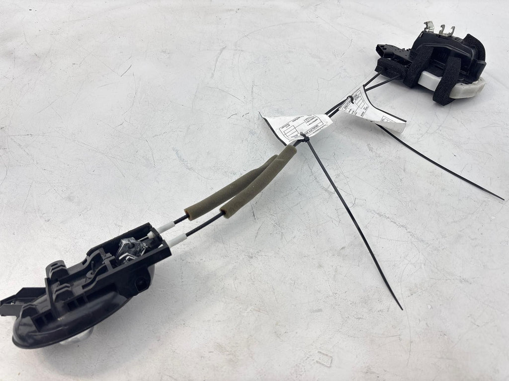 11-17 Nissan Juke Front Right Door Lock Latch Actuator W/ Handle Interior OEM