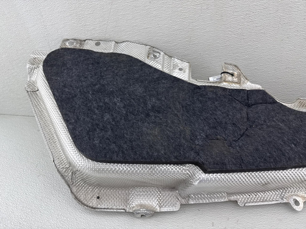 13-22 LAND RANGE ROVER FRONT RIGHT SIDE FLOOR PAN HEAT SHIELD GUARD OEM