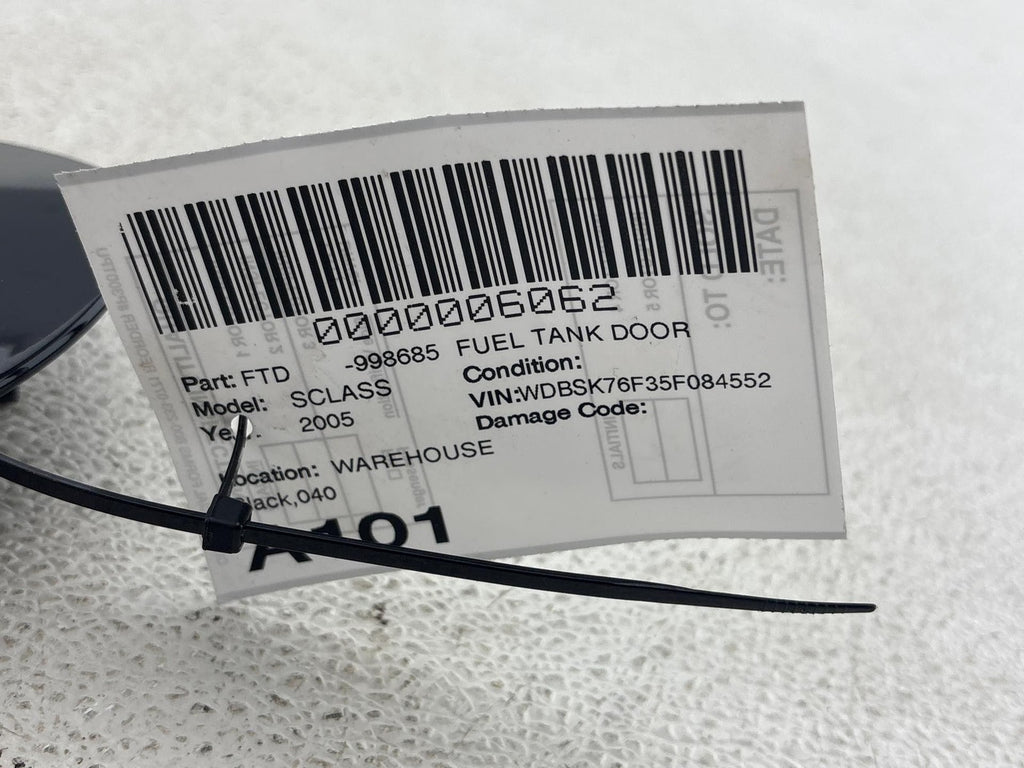 03-12 Mercedes R230 SL600/500/550 Fuel Filler Gas Tank Door Flap Lid OEM