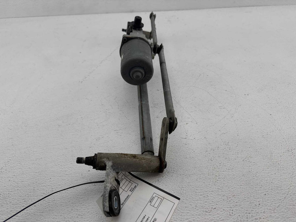 12-17 Chevy Traverse Front Windshield Wiper Motor W/ Transmission Linkage OEM