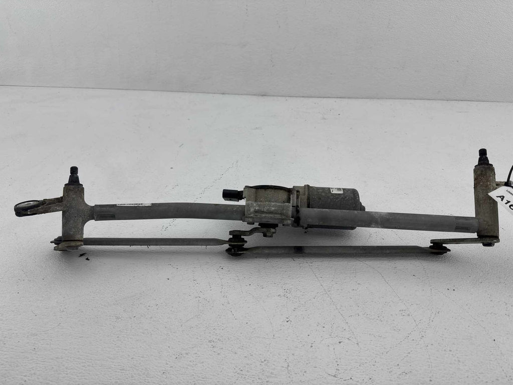 12-17 Chevy Traverse Front Windshield Wiper Motor W/ Transmission Linkage OEM