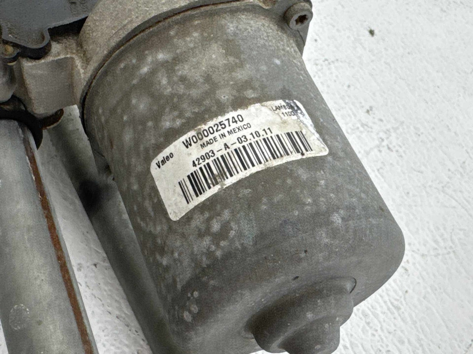 12-17 Chevy Traverse Front Windshield Wiper Motor W/ Transmission Linkage OEM