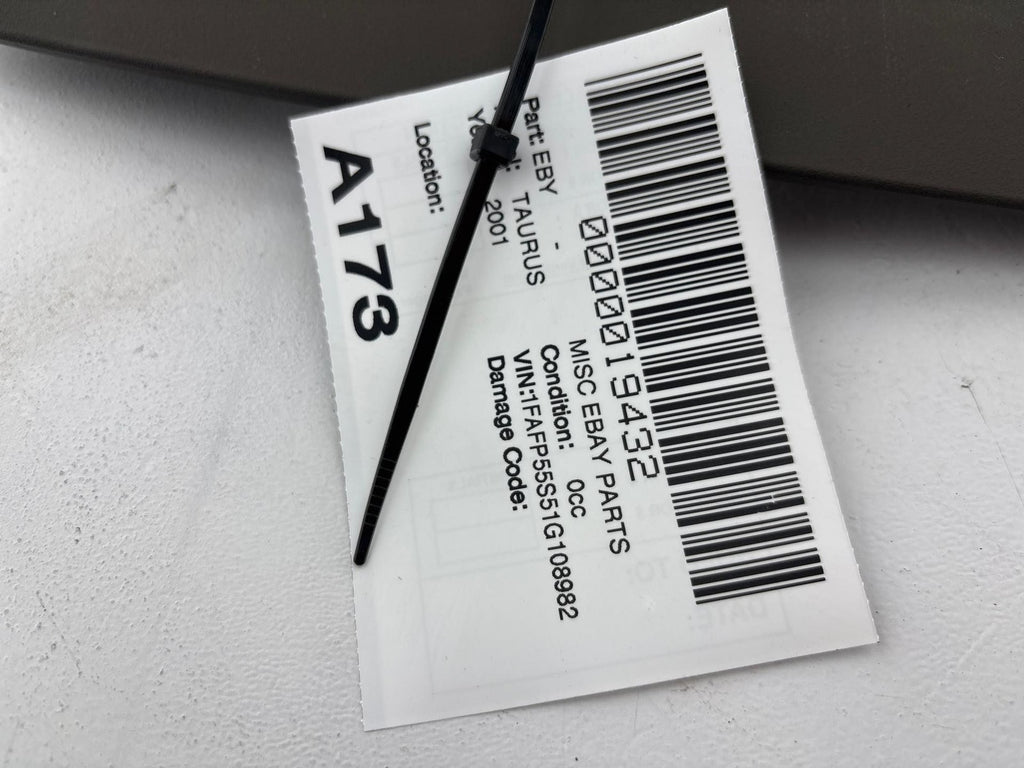 2000-2007 Ford Taurus Dash Upper Defroster Grille Cover Panel OEM