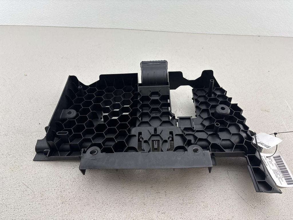 13-22 LAND RANGE ROVER RIGHT FLOOR PANEL AIR VENT DUCT DISTRIBUTOR COWL OEM