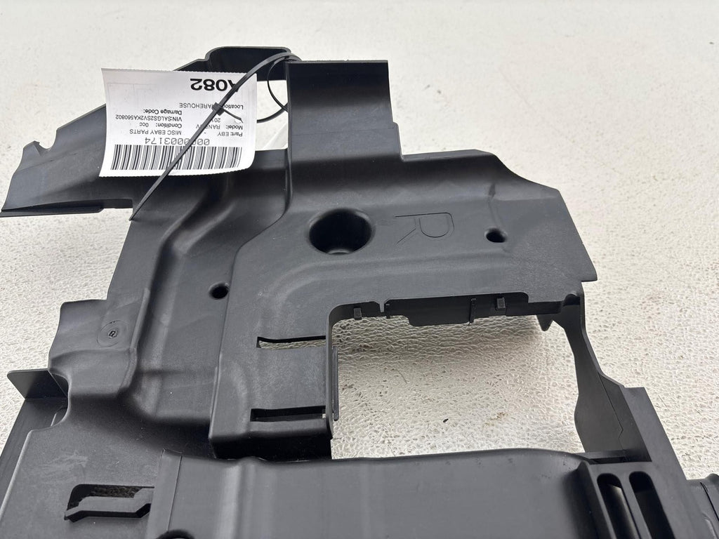 13-22 LAND RANGE ROVER RIGHT FLOOR PANEL AIR VENT DUCT DISTRIBUTOR COWL OEM