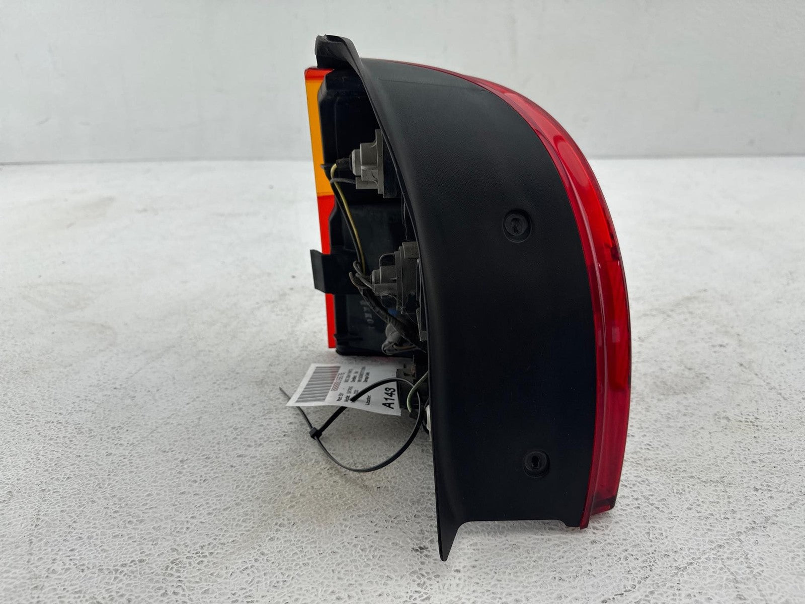 2000-2001 Saturn S Series Passenger Side Tail Light Lamp Assembly OEM