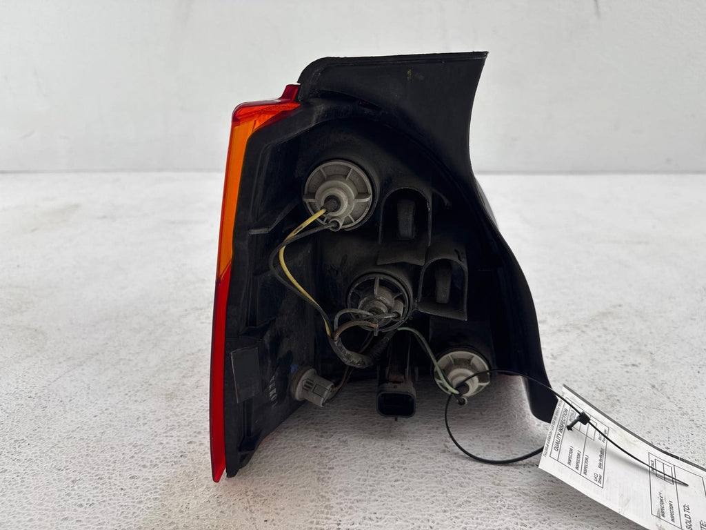 2000-2001 Saturn S Series Passenger Side Tail Light Lamp Assembly OEM