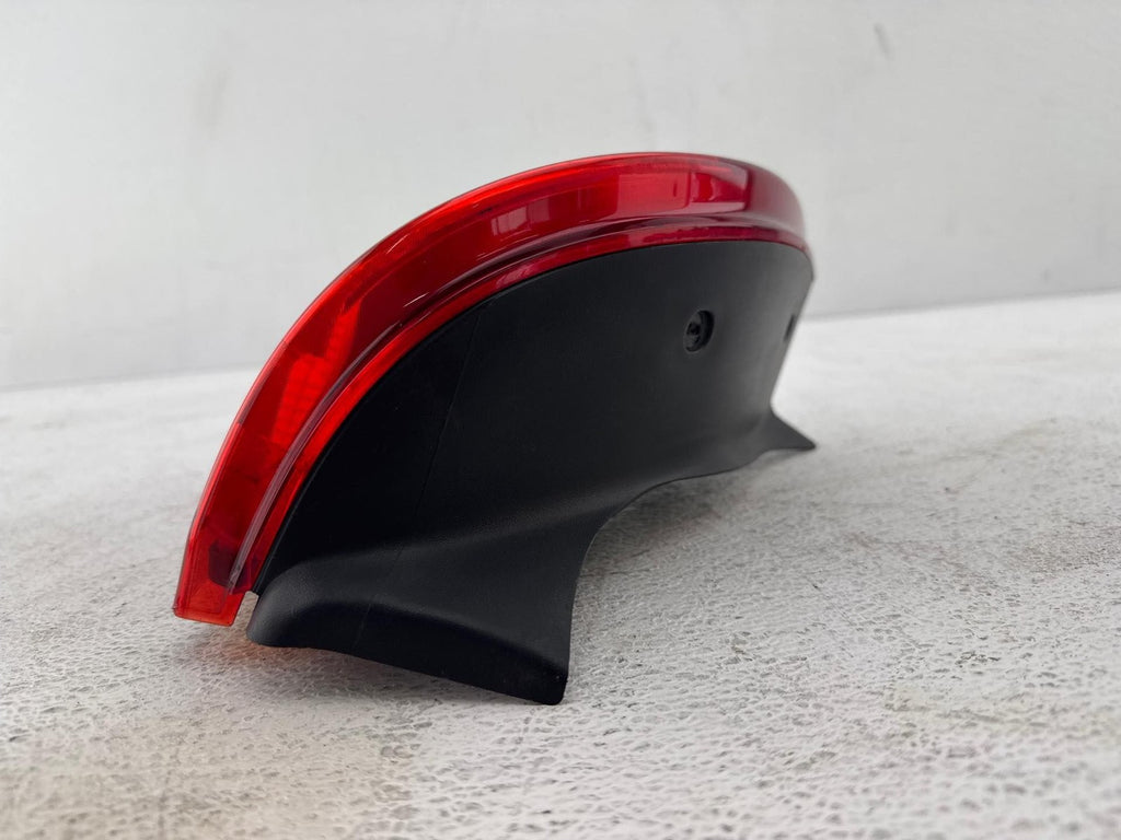 2000-2001 Saturn S Series Passenger Side Tail Light Lamp Assembly OEM