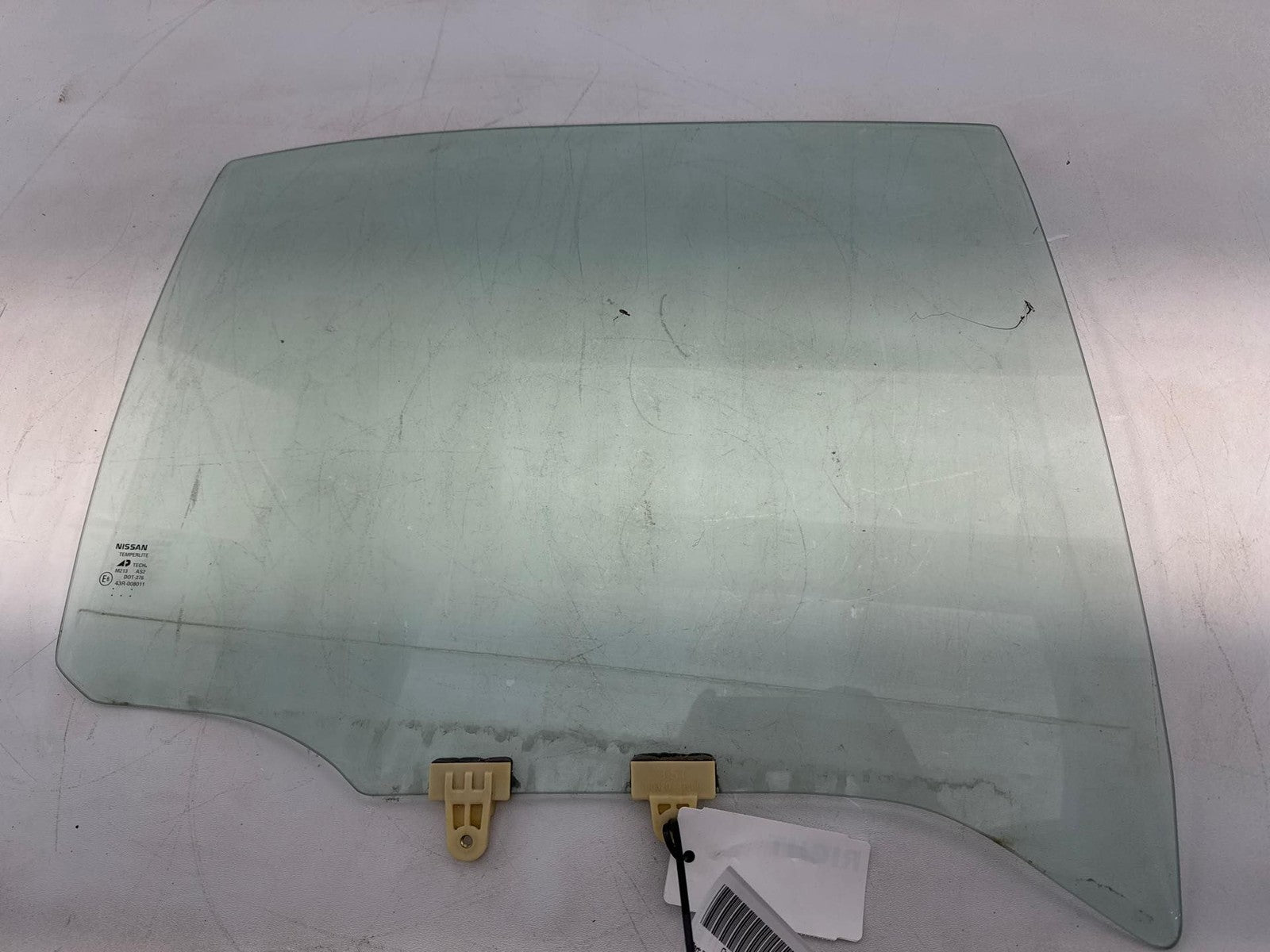 1995 - 1999 NISSAN MAXIMA REAR RIGHT DOOR WINDOW GLASS OEM