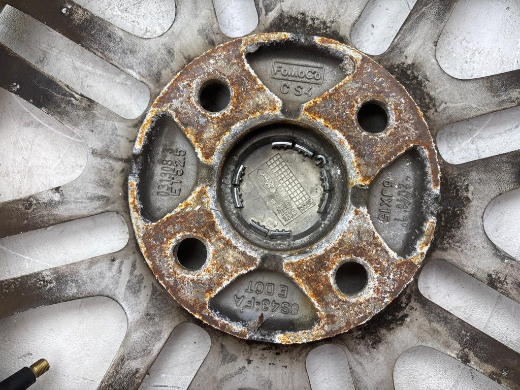 2000-2009 Ford Focus Wheel Rim 15x6 W/Center Cap 16 Spoke OEM