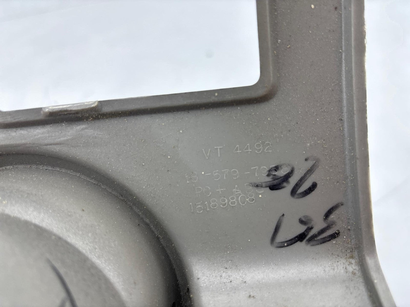 03-05 Hummer H2 Dash Left Side Outer Ac Air Vent Grille & Bezel Trim OEM