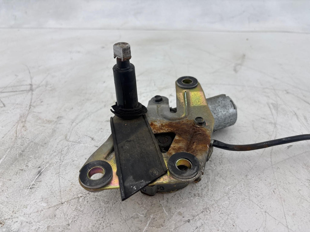 00-01 Saturn SW2 Rear Rear Windshield Wiper Motor Assembly OEM