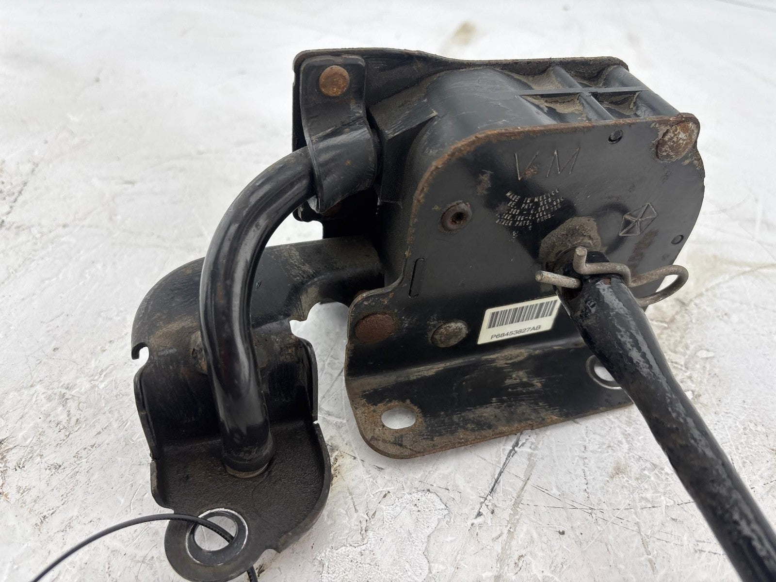 19-20 Dodge Ram 3500 Spare Tire Carrier Winch OEM