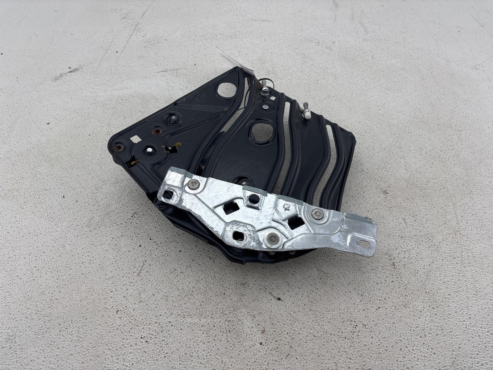 03-11 Mercedes R230 SL600/500 Rear Left Quarter Window Regulator Motor Plate OEM
