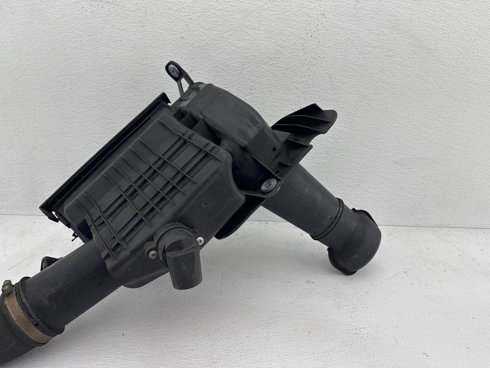 1997-2004 Porsche Boxster 986 Engine Air Cleaner Intake Filter Housing Box OEM