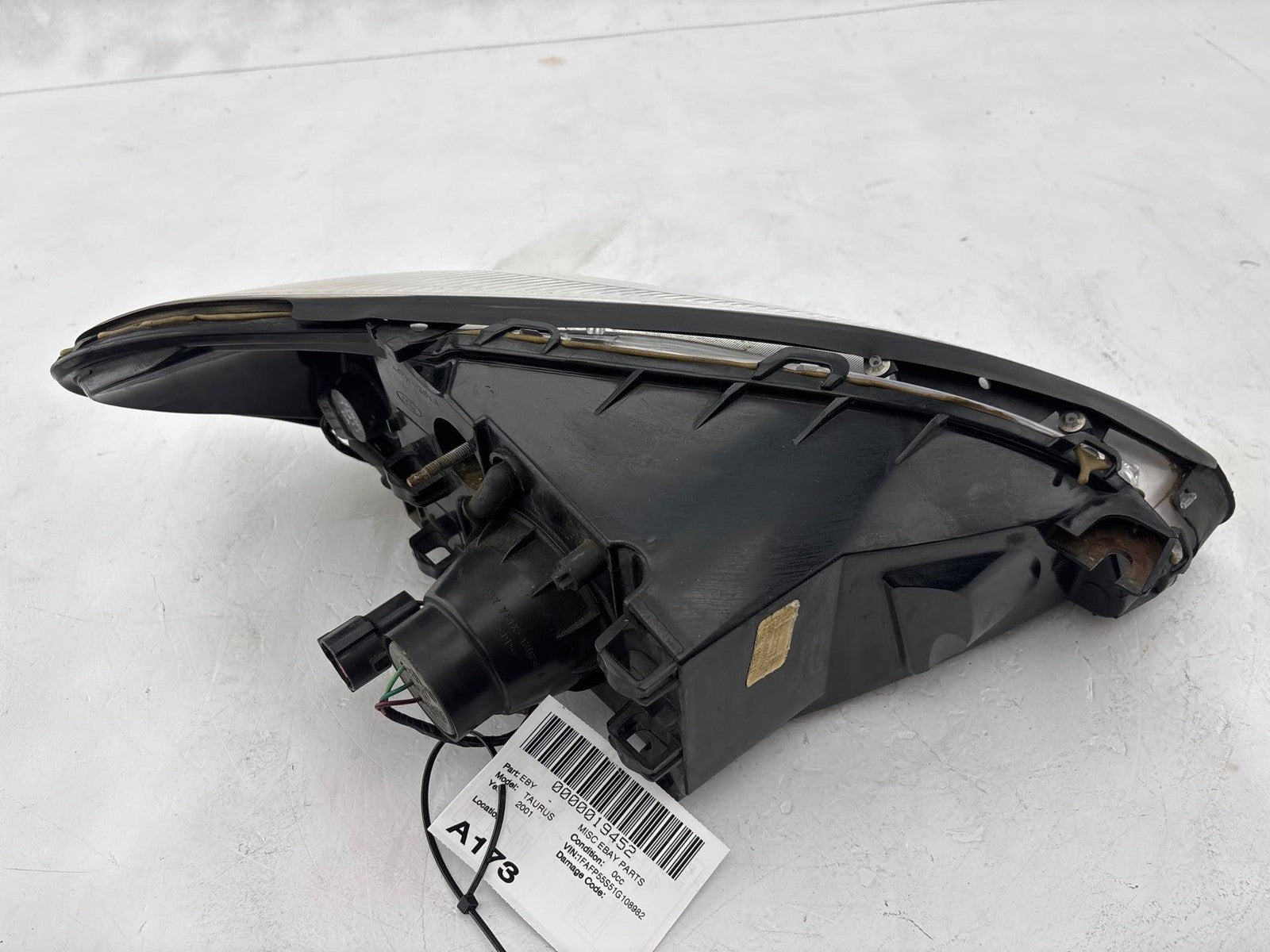 2000-2007 Ford Taurus Front Left Headlight Assembly OEM