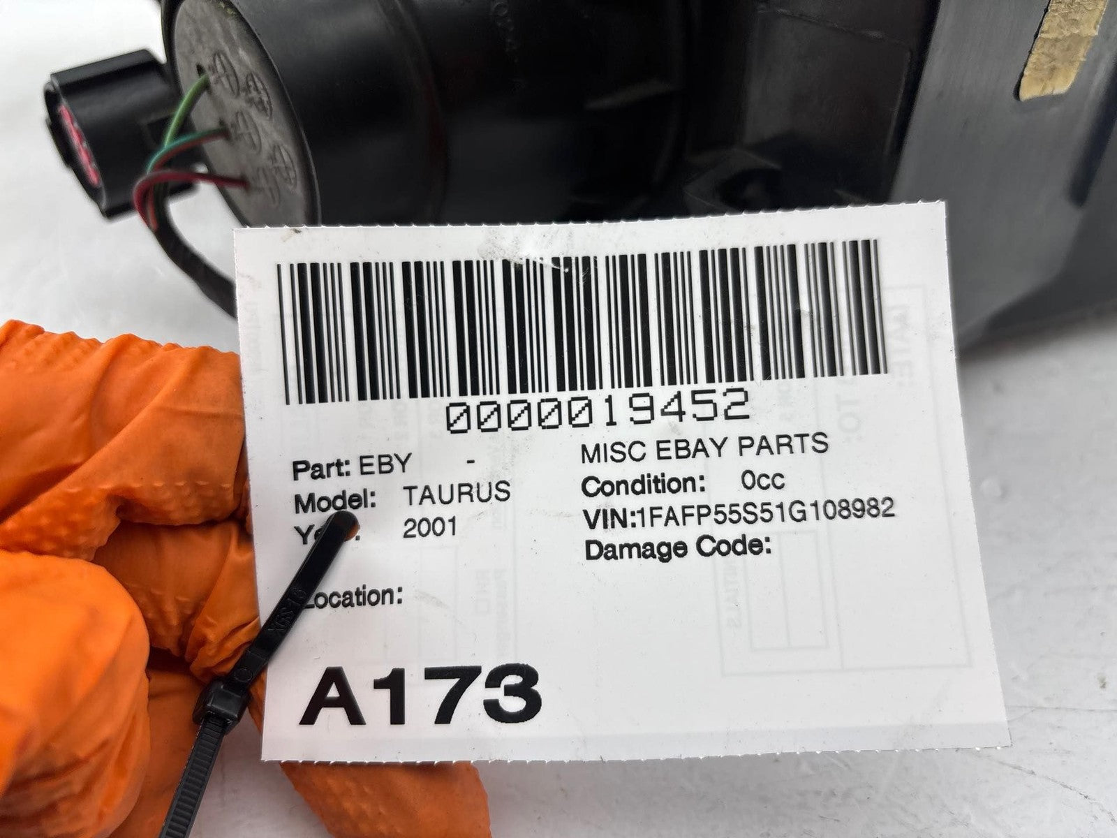 2000-2007 Ford Taurus Front Left Headlight Assembly OEM