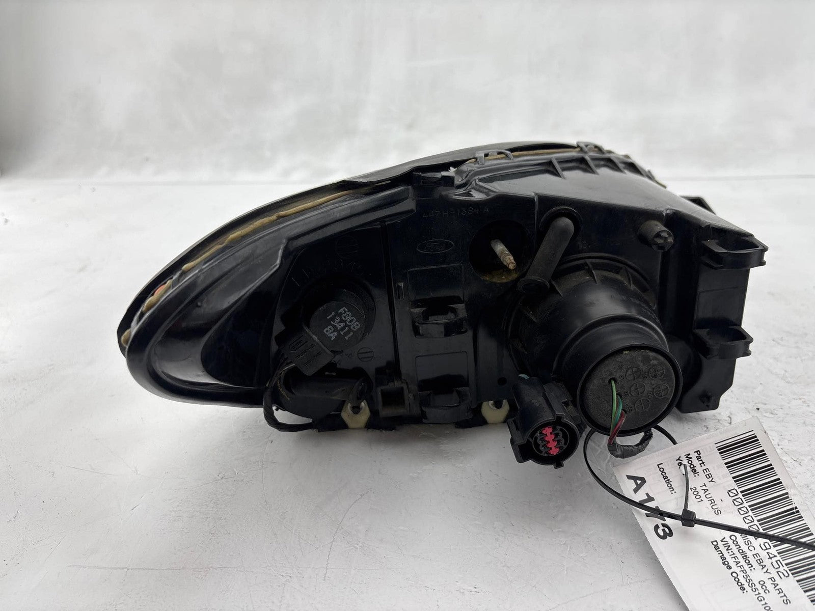 2000-2007 Ford Taurus Front Left Headlight Assembly OEM