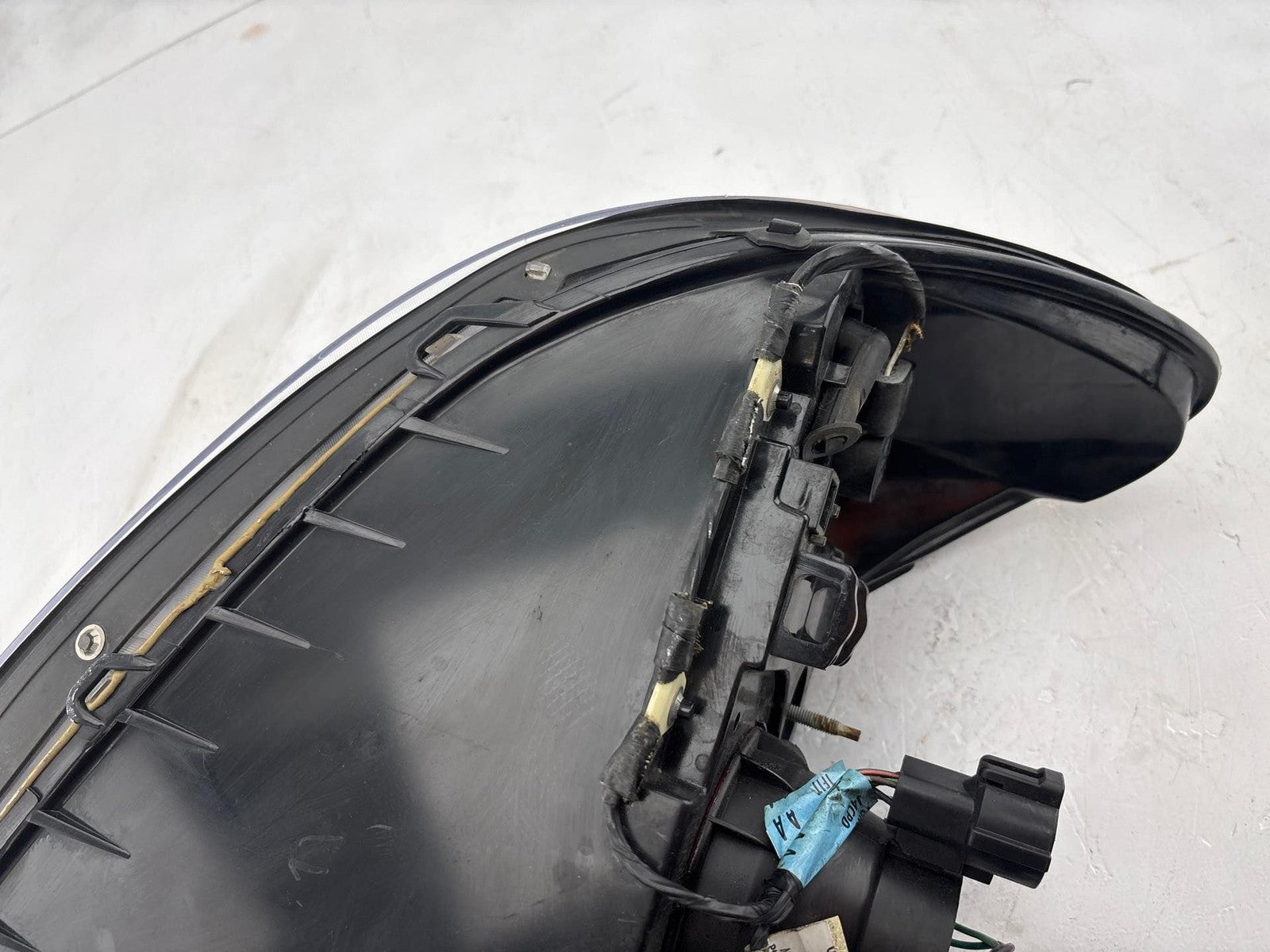 2000-2007 Ford Taurus Front Left Headlight Assembly OEM