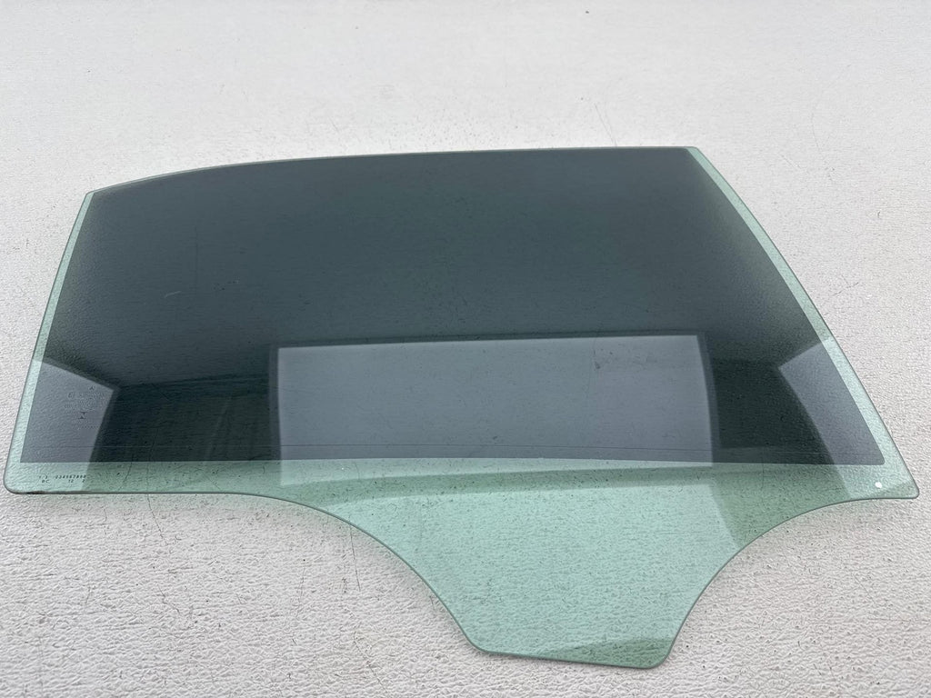 14-16 Mercedes W212 E400 E350 Rear Right Passenger Side Door Window Glass OEM