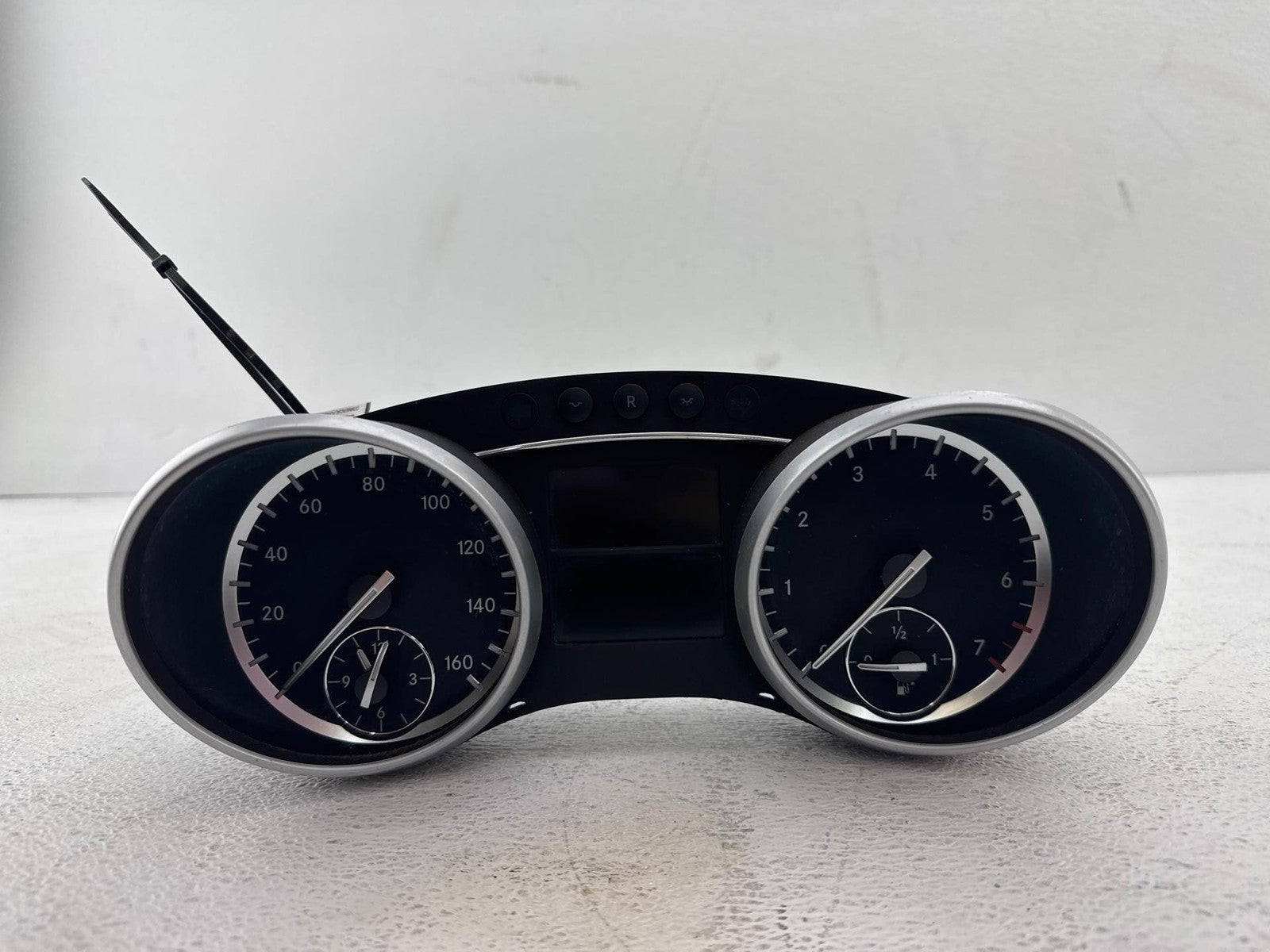 10-12 Mercedes-Benz GL450 Speedometer Instrument Cluster OEM 2519005900