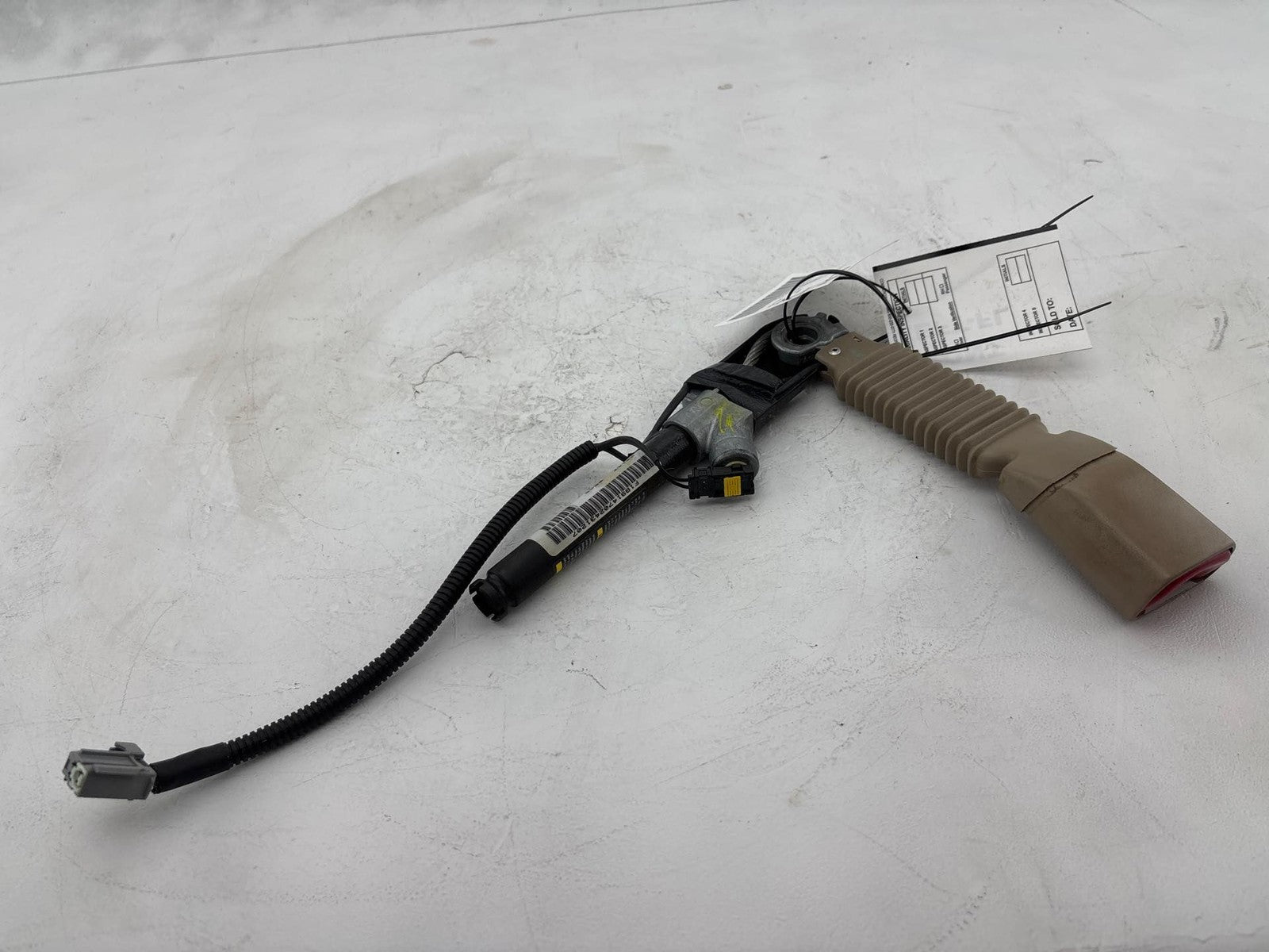 2000-2003 Ford Taurus Front Left Seat Belt Buckle Tensioner OEM