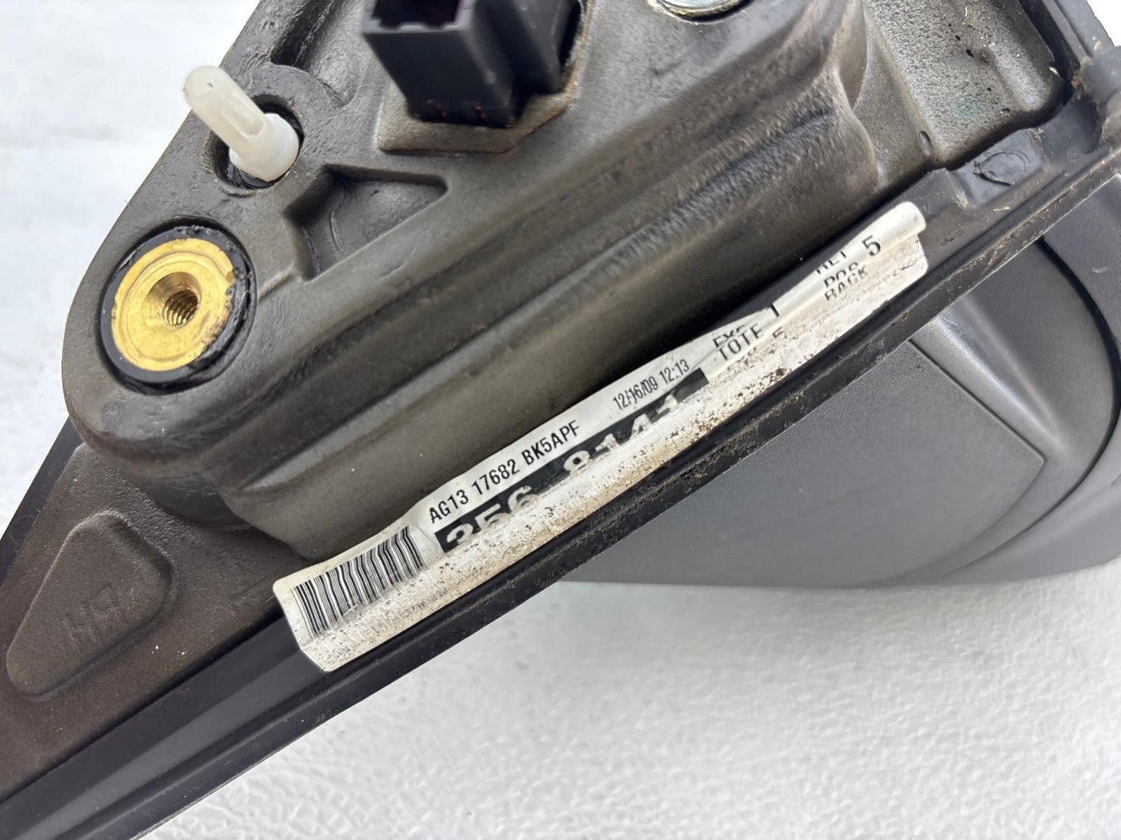 10-19 Ford Taurus Right Passenger Side View Mirror