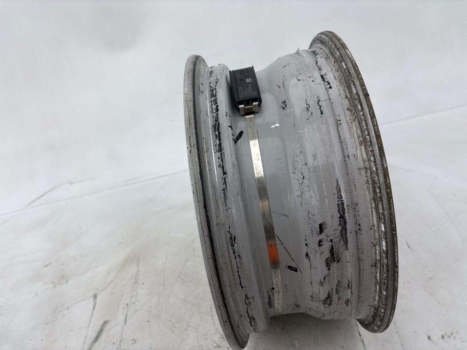 2000-2009 Ford Focus Wheel Rim 15x6 W/Center Cap OEM