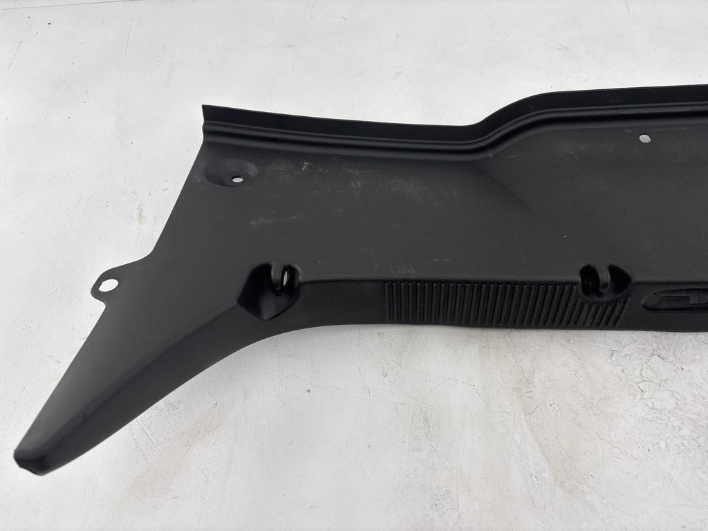 2000-2007 Ford Taurus Trunk Sill Scuff Panel Cover Trim OEM YF12-54406A64-AF