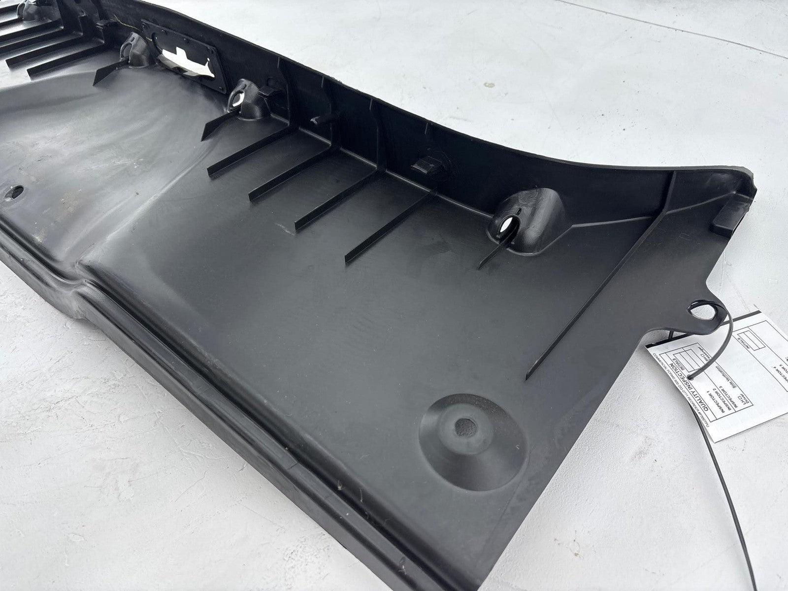 2000-2007 Ford Taurus Trunk Sill Scuff Panel Cover Trim OEM YF12-54406A64-AF