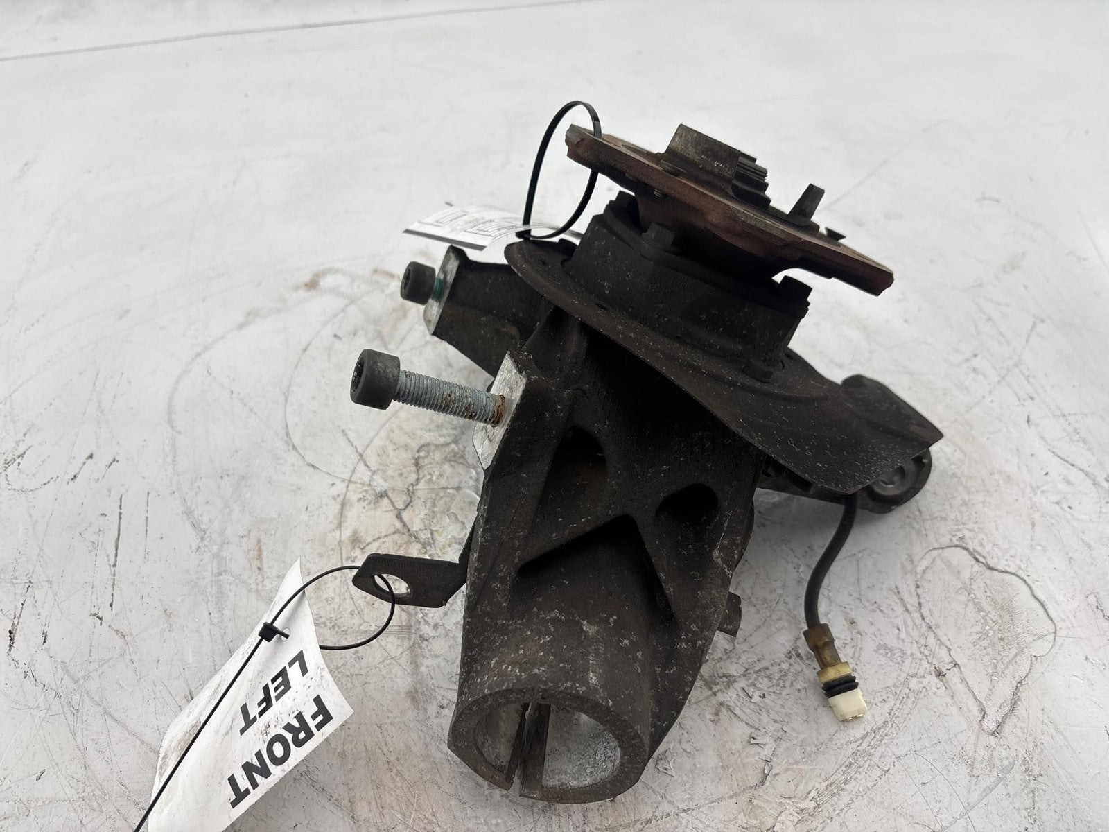 1997-2004 Porsche Boxster 986 Front Left Spindle Knuckle Hub OEM