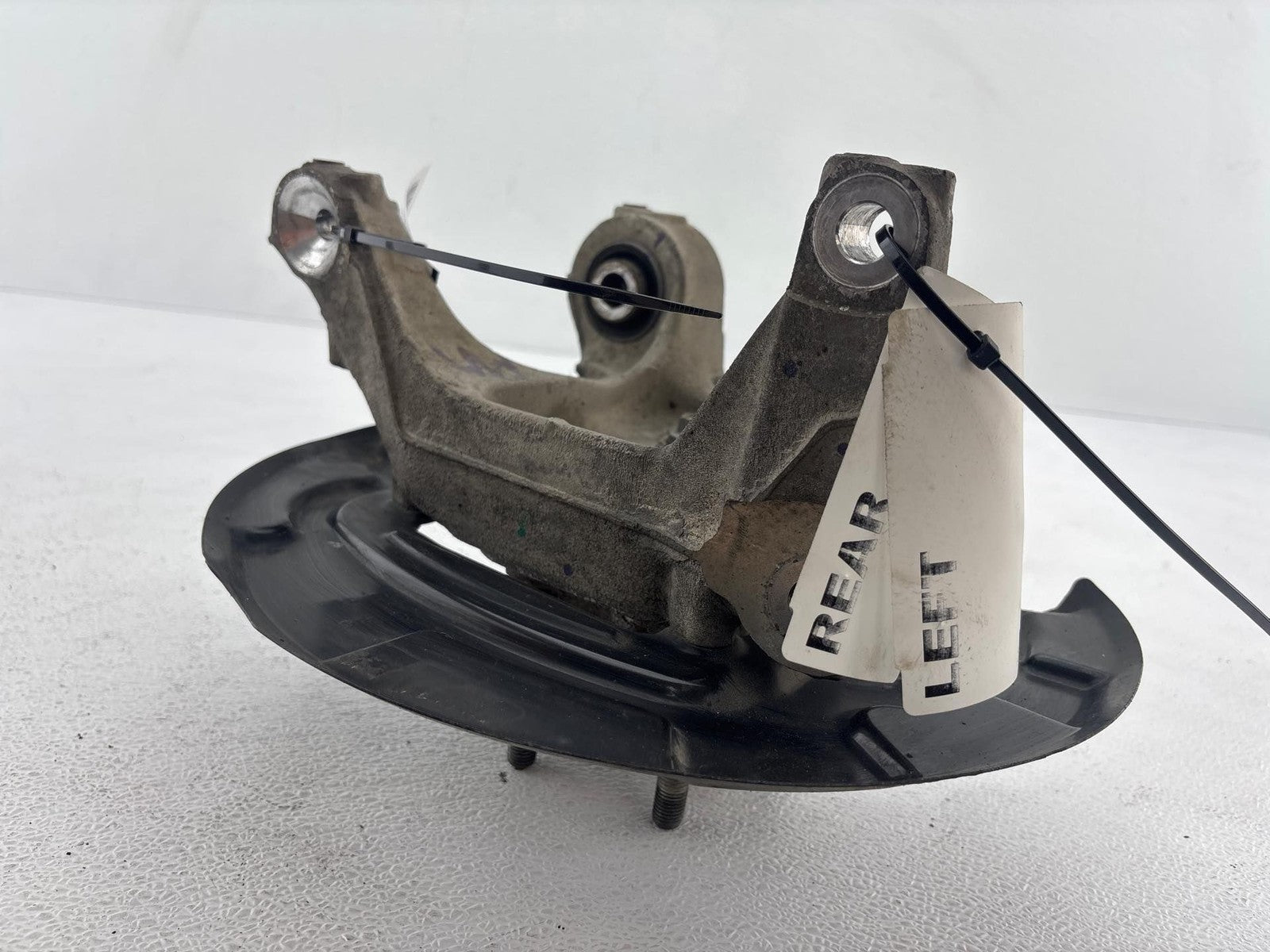 17-20 FORD FUSION HYBRID S REAR LEFT DRIVER SIDE SPINDLE KNUCKLE WHEEL HUB OEM