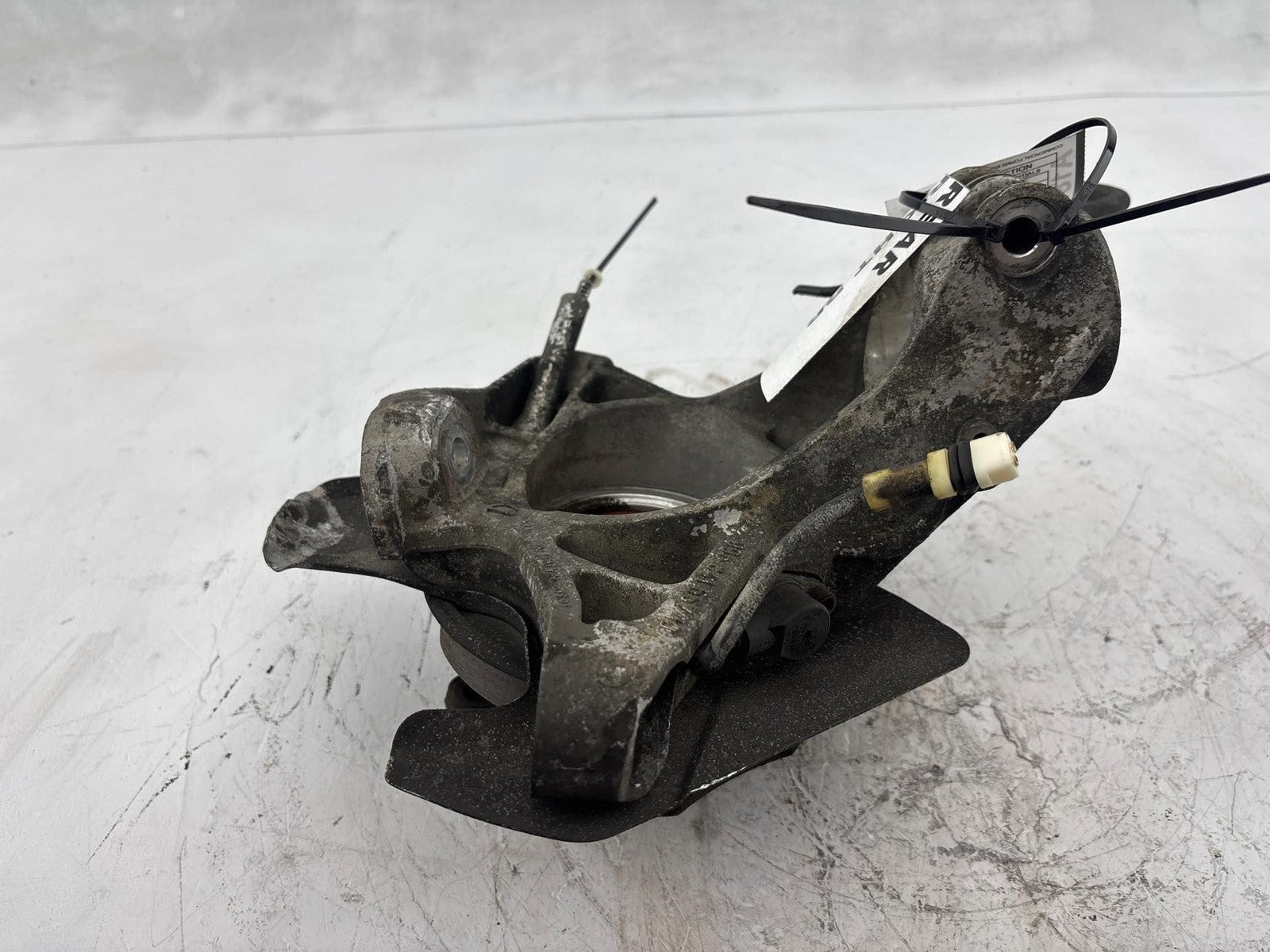 1997 - 2000 Porsche Boxster Rear Right Side Spindle Knuckle Hub OEM