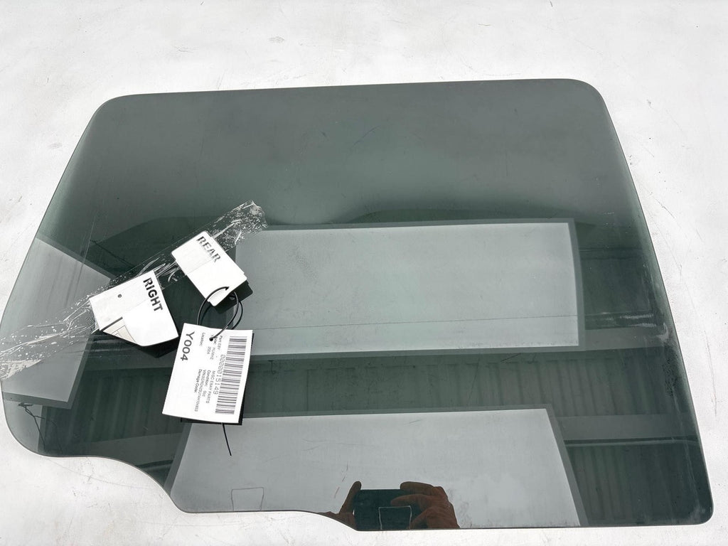 03-09 Hummer H2 Rear Right Passenger Side Door Window Auto Glass