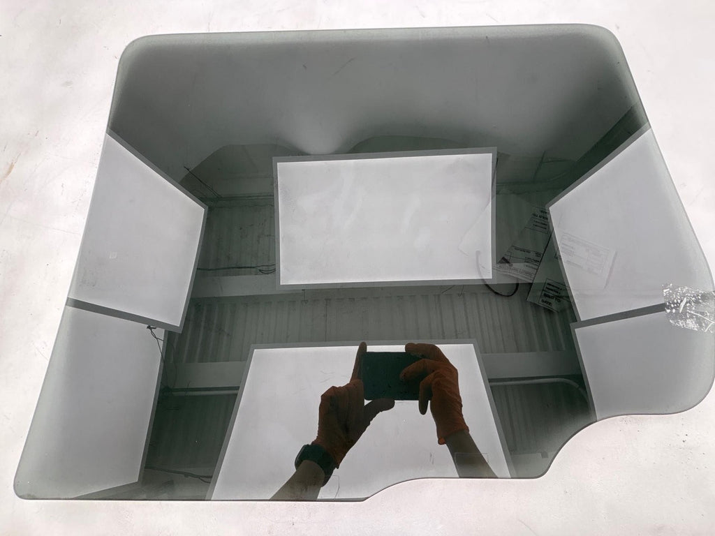 03-09 Hummer H2 Rear Right Passenger Side Door Window Auto Glass