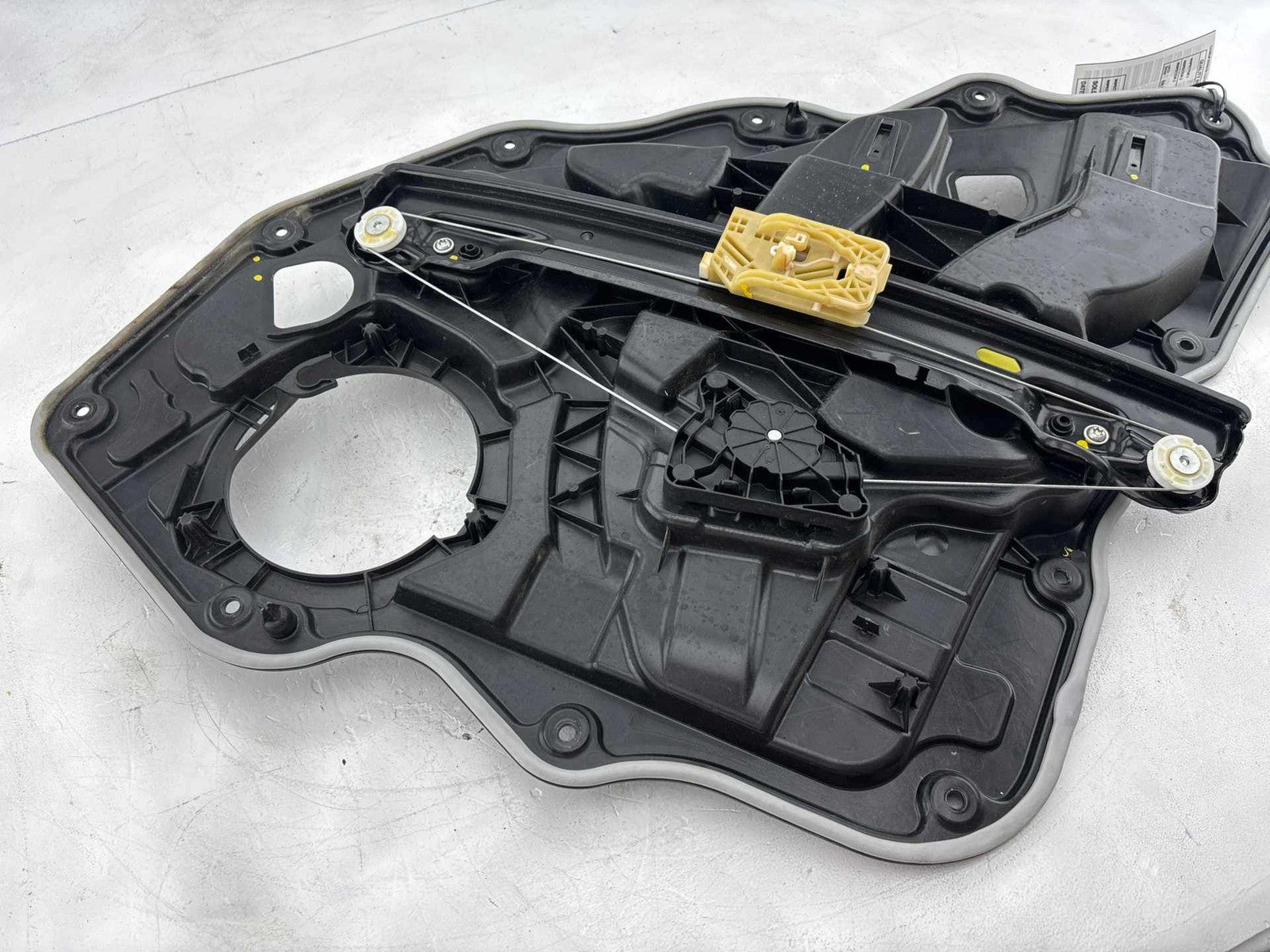 18-25 Alfa Romeo Stelvio Rear Right Door Window Regulator & Motor W/ Carrier OEM