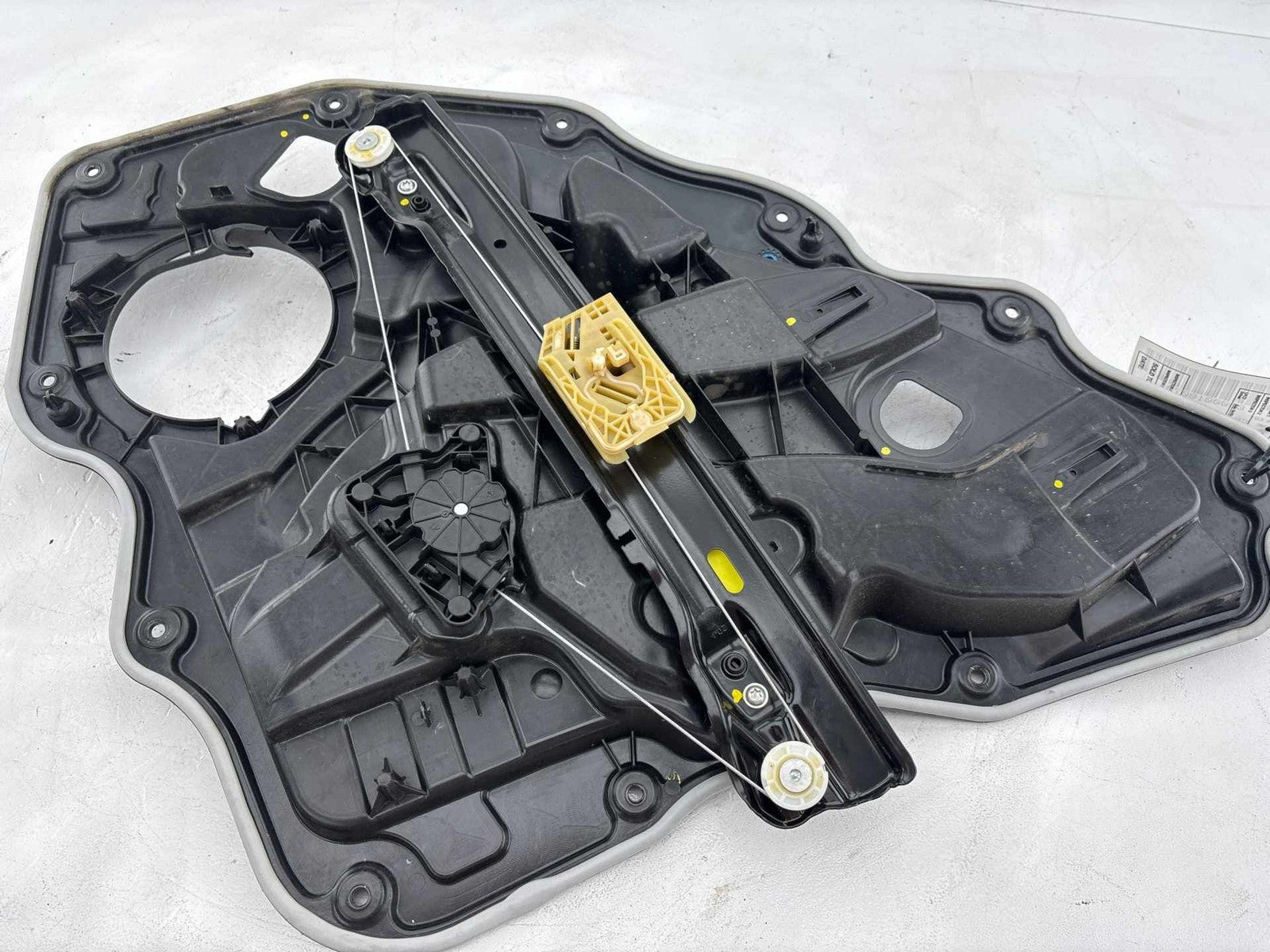 18-25 Alfa Romeo Stelvio Rear Right Door Window Regulator & Motor W/ Carrier OEM